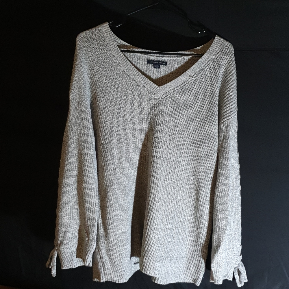 American Eagle Outfitters Sweater